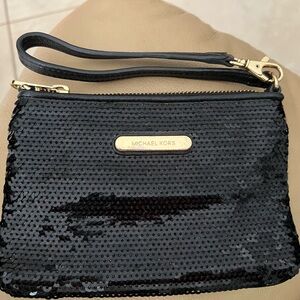 MICHAEL Michael Kors sequin/leather black wristlet
